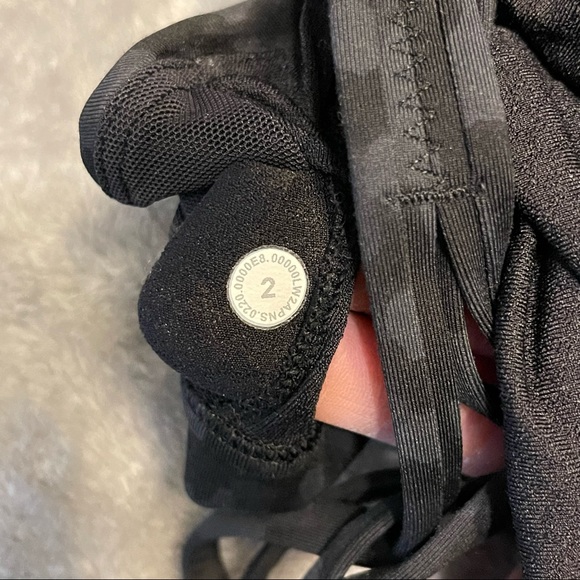 Lululemon Free To Be Serene Bra • Formation Camo Deep Coal Multi • Size 2 - Picture 5 of 7